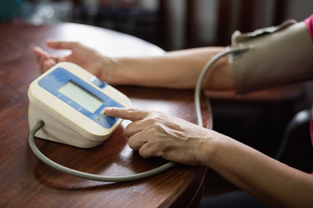 Digitale Rehabilitationsansätze: Integration innovativer Technologien in die ambulante Versorgung in Deutschland