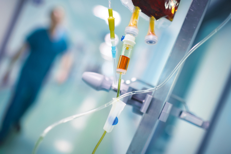 Ganzheitliche Ansätze der manuellen Therapie bei chronischen Schmerzsyndromen: Evidenz, Techniken und kulturelle Besonderheiten in Deutschland
