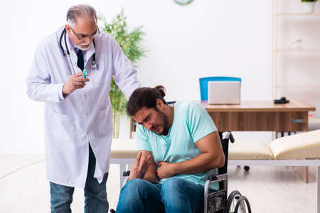 Schmerzmanagement im Alter: Manualtherapeutische Ansätze für geriatrische Patient:innen im deutschen Kontext