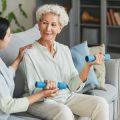 Online-Programme und digitale Anwendungen für Schmerzpatient:innen: Chancen und Risiken