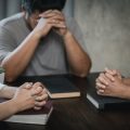 Psychosomatische Aspekte chronischer Schmerzerkrankungen: Wie Geist und Körper zusammenwirken