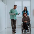 Pflegegrade versus Pflegestufen: Eine rechtliche und gesellschaftliche Betrachtung der Umstellung