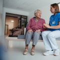 Krankengymnastik bei orthopädischen Erkrankungen: Therapieansätze und Fallbeispiele