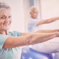Vergleich zwischen Bobath- und Vojta-Therapie: Gemeinsamkeiten, Unterschiede und Indikationsgebiete