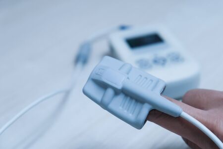 Telemonitoring und Fernbetreuung in der hybriden Reha: Anwendungen und Praxisbeispiele