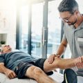 Fallstudien aus der Praxis: Erfolgreiche Rehabilitation mit der Bobath-Therapie
